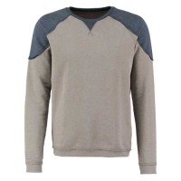Custom Crewneck Sweatshirt Manufacturer | Wholesale Fleece Pullover Sweatshirts
